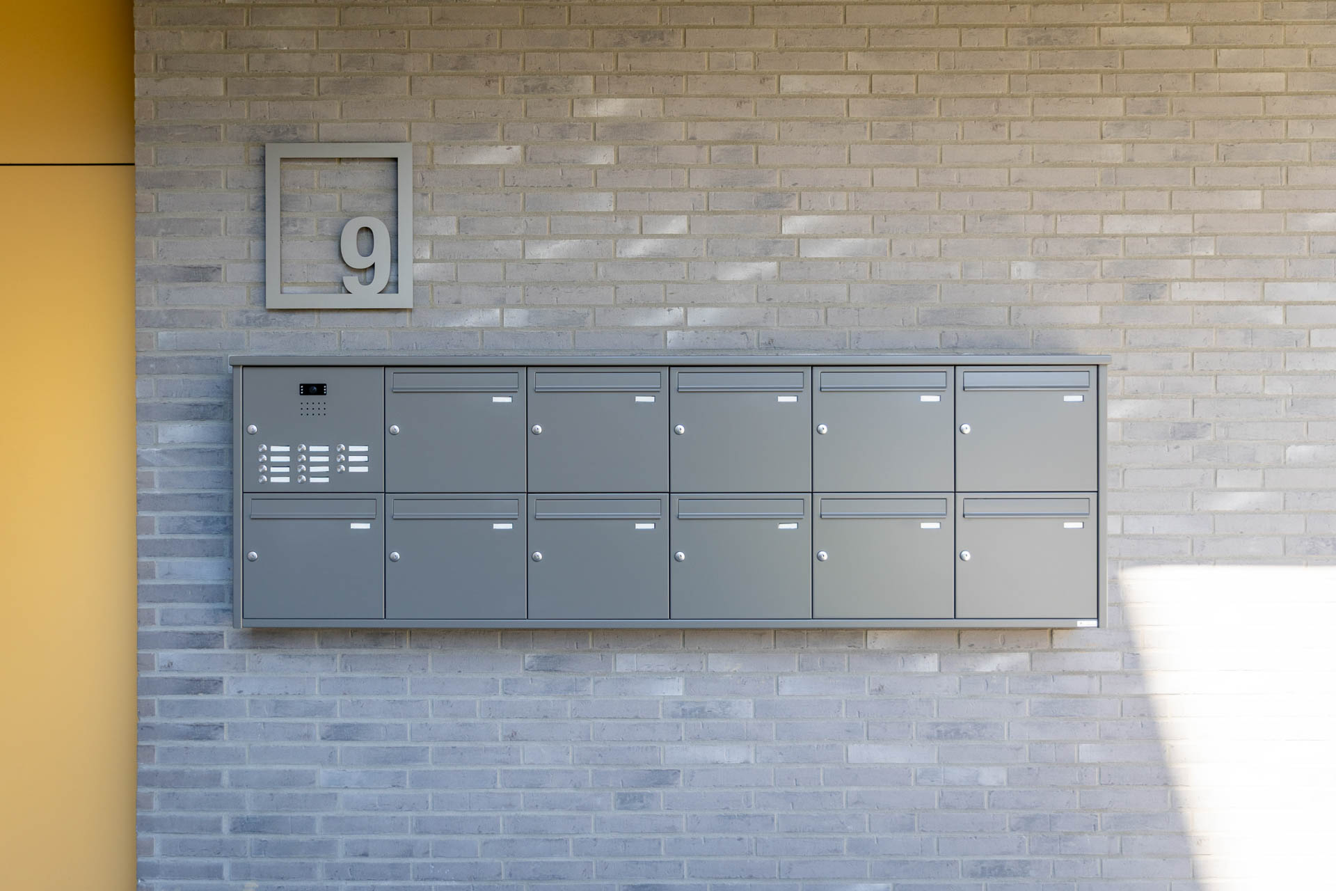 Aufputz-Briefkastenanlage